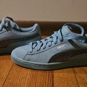 Puma Blue Suede Sneakers 6.5 7.5